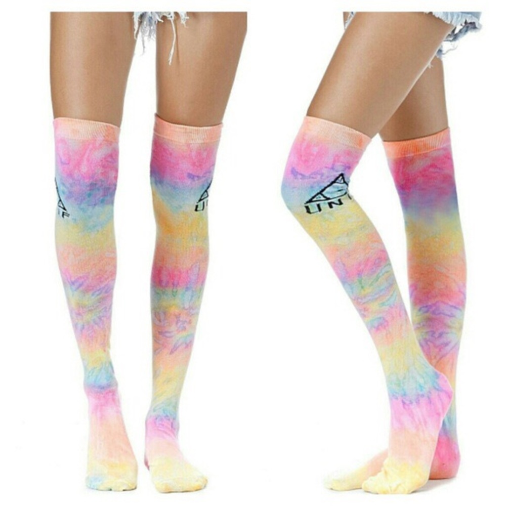 **FOUND** ISO UNIF TIE DYE SOCKS